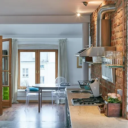 Rozana 2-floor * Warszawa